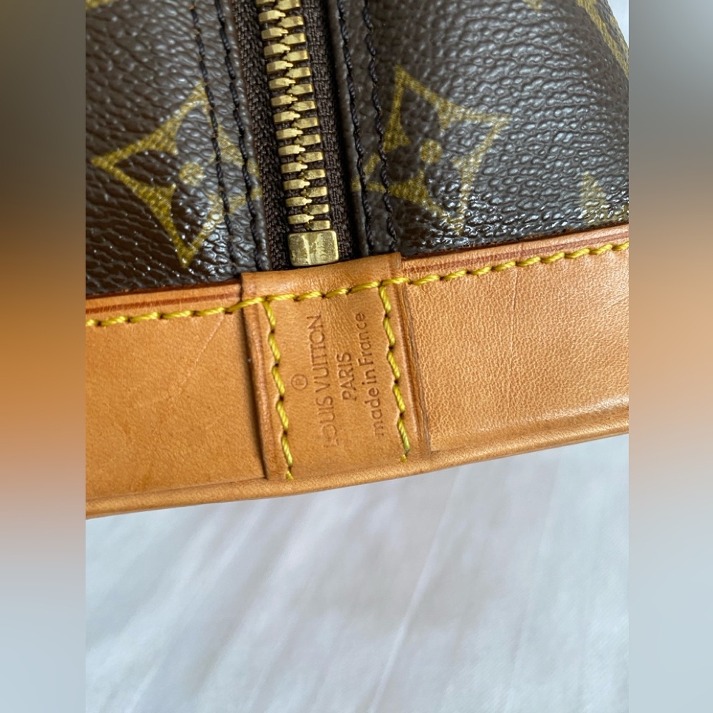 LOUIS VUITTON Monogram Alma PM - Picture 2 of 16